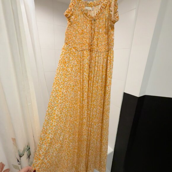 DÔEN Dress | DÔEN Emmaretta Dress in Clementine Daisy Fields - Picture 4 of 5